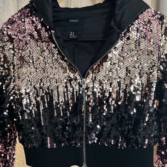 Forever 21 Cropped Pink Sequin Ombré Hooded Jacket - Picture 3 of 6